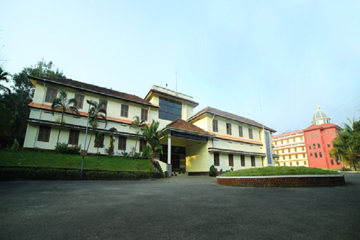 https://cache.careers360.mobi/media/colleges/social-media/media-gallery/13894/2019/5/7/College Building of Little Flower Institute of Social Sciences and Health Kozhikode_Campus-View.jpg